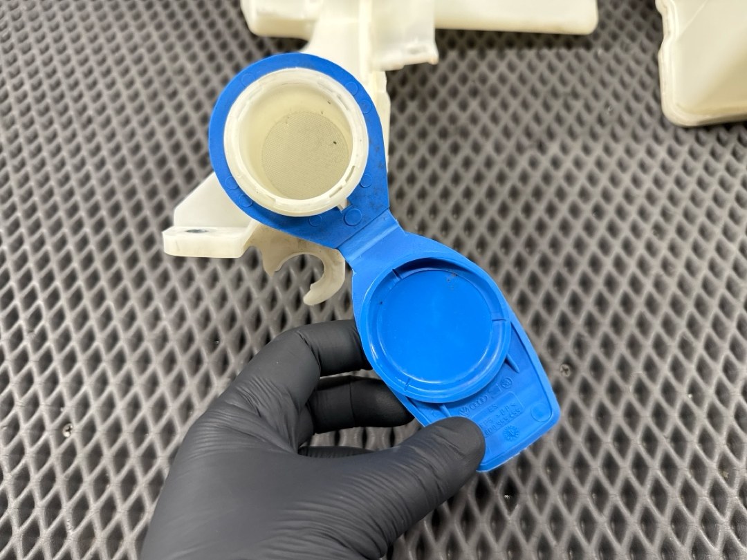 Бачок омывателя, 3370 рублей, Красноярск