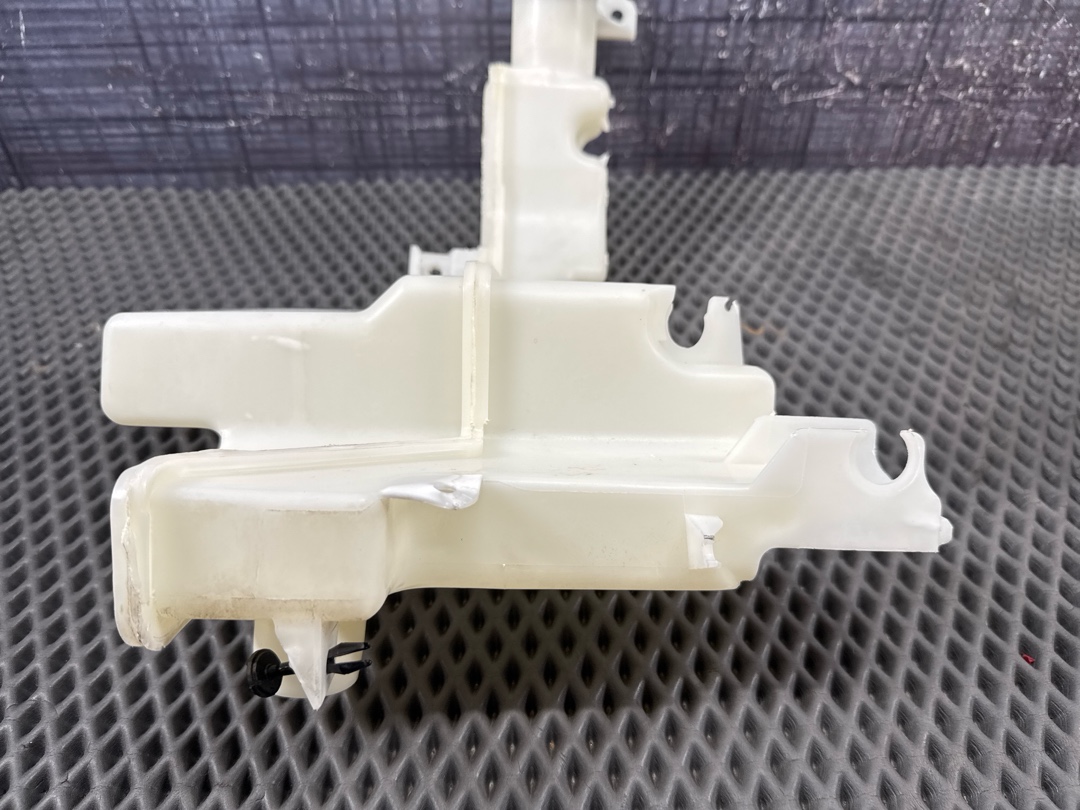 Бачок омывателя, 3370 рублей, Красноярск