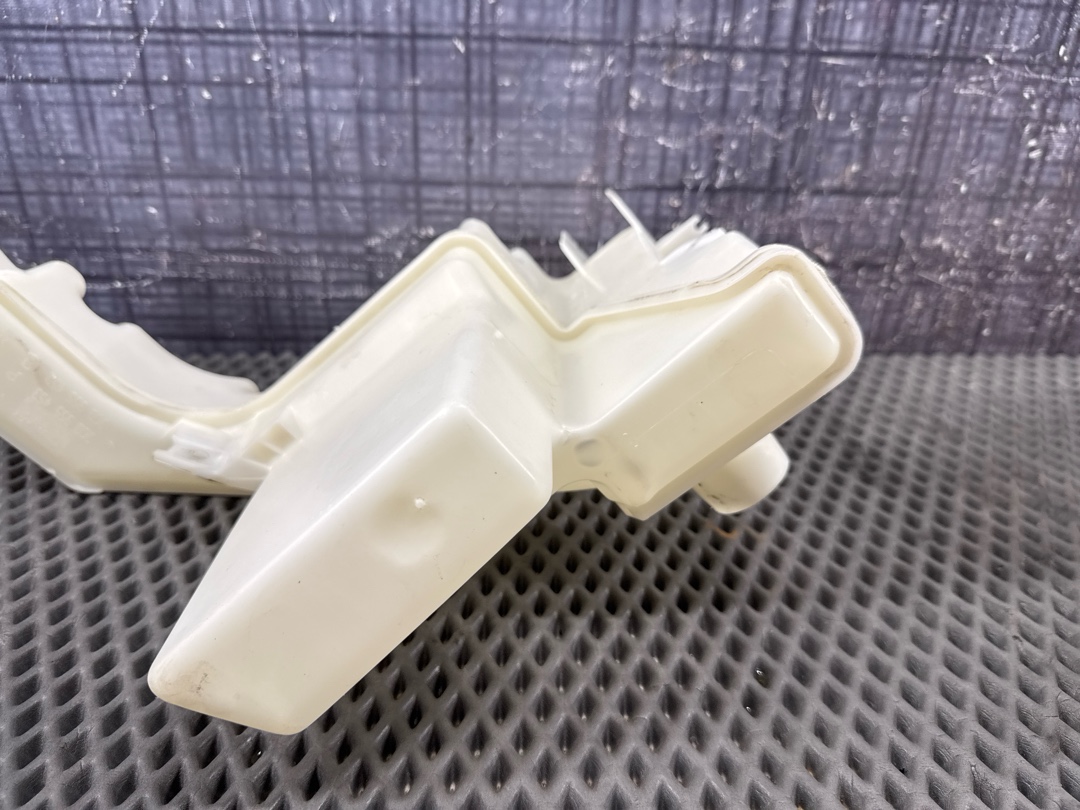 Бачок омывателя, 3370 рублей, Красноярск