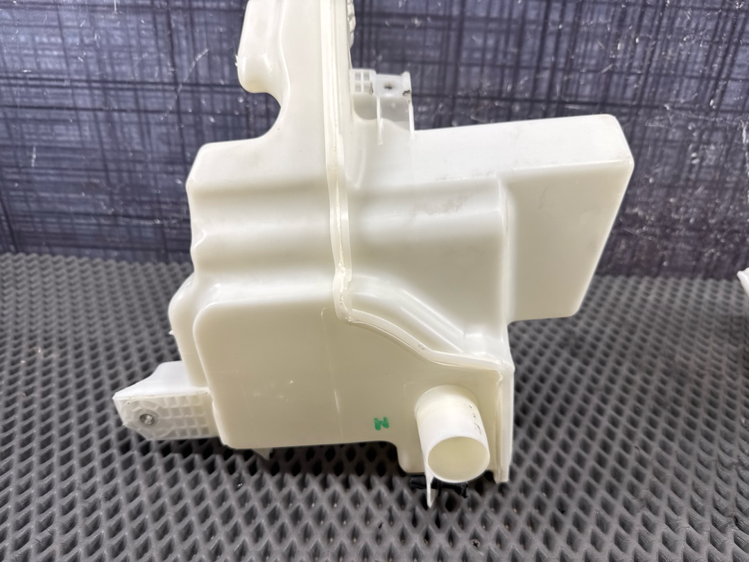 Бачок омывателя, 3370 рублей, Красноярск