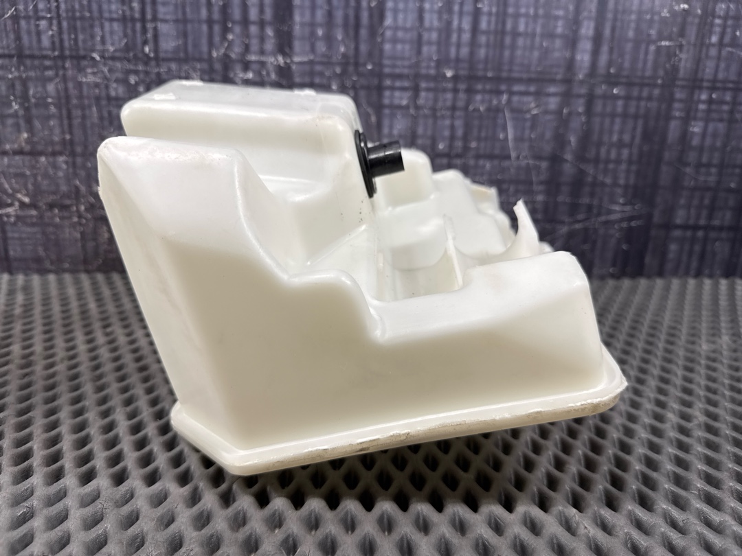 Бачок омывателя, 3370 рублей, Красноярск