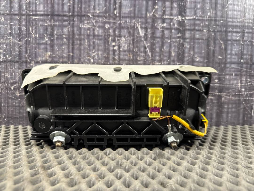 Подушка безопасности, 3460 рублей, Красноярск