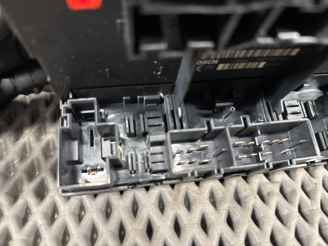 Блок управления бортовой сети, 3210 рублей, Красноярск