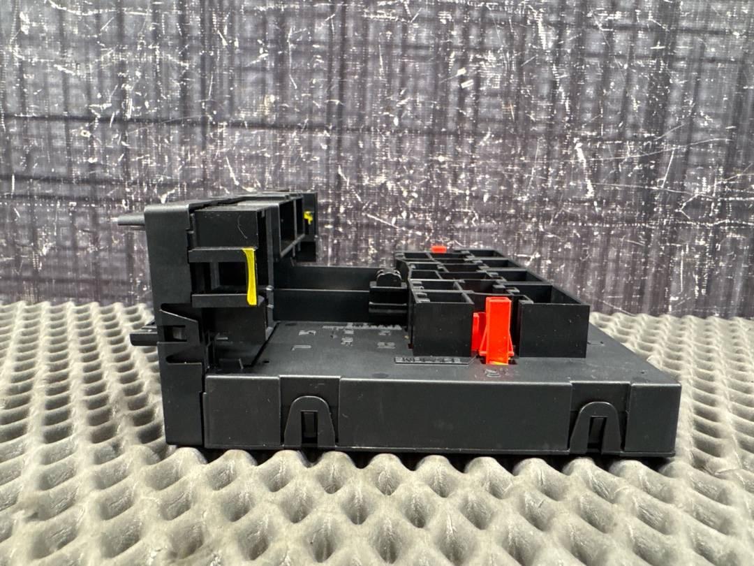 Блок управления бортовой сети, 3210 рублей, Красноярск