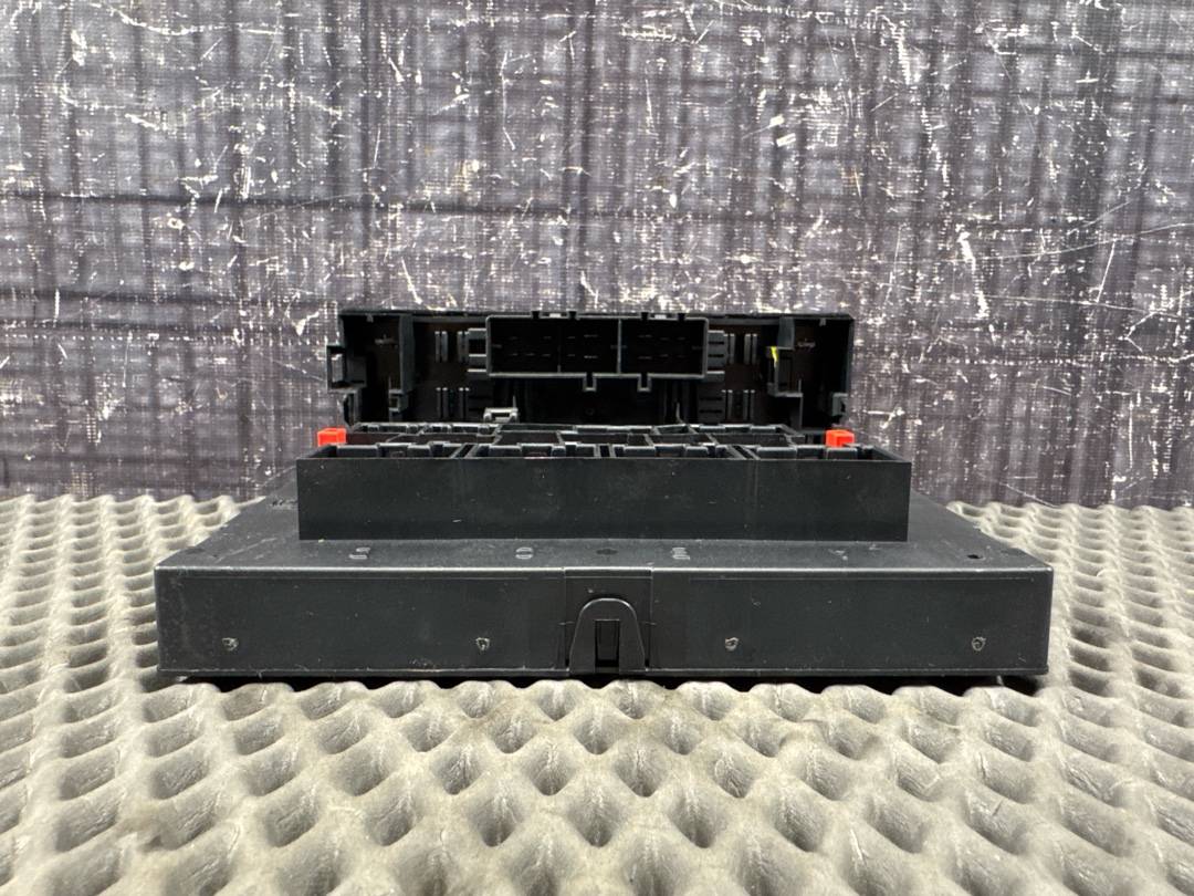 Блок управления бортовой сети, 3210 рублей, Красноярск