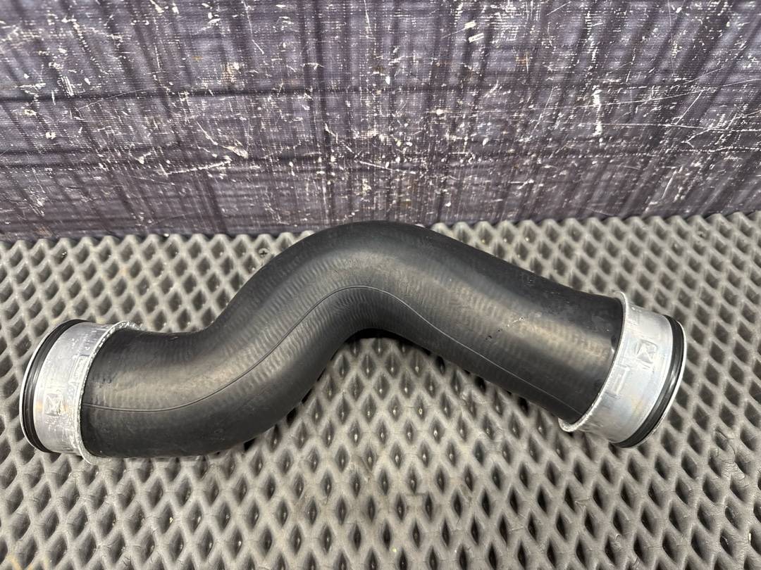 Патрубок интеркуллера, 1560 рублей, Красноярск