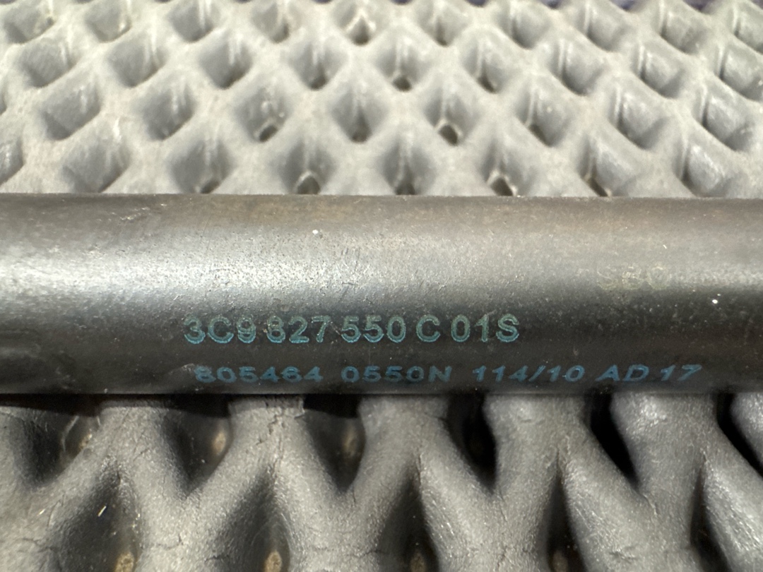 Амортизатор багажника, 880 рублей, Красноярск