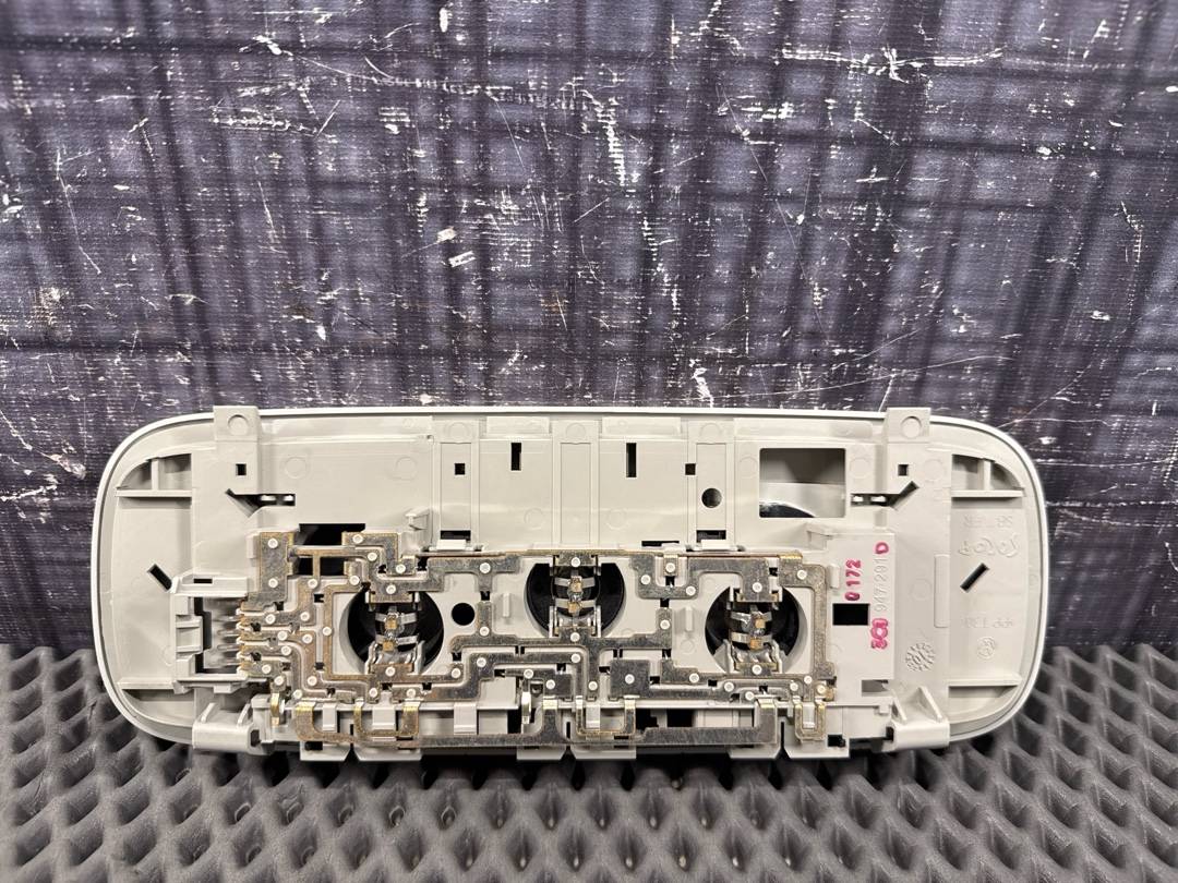 Плафон салона, 1340 рублей, Красноярск