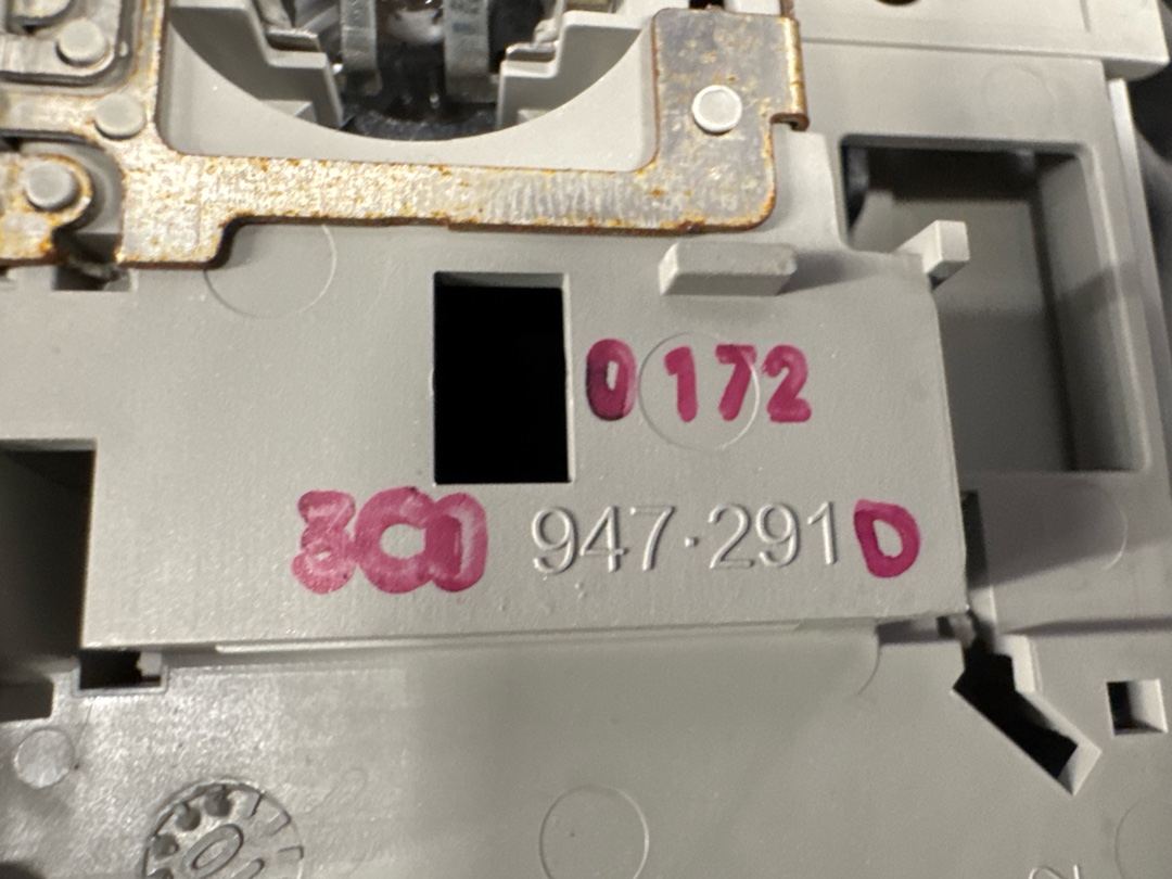 Плафон салона, 1340 рублей, Красноярск