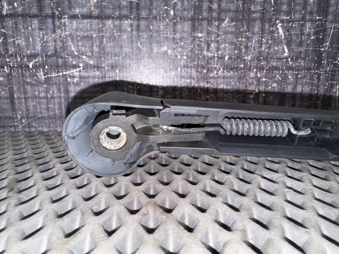 Дворник, 1720 рублей, Красноярск