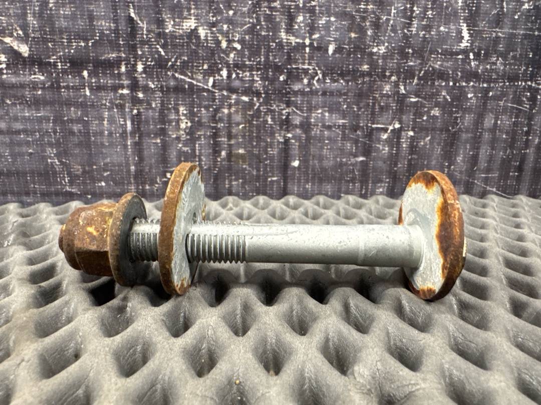 Болт развальный, 710 рублей, Красноярск