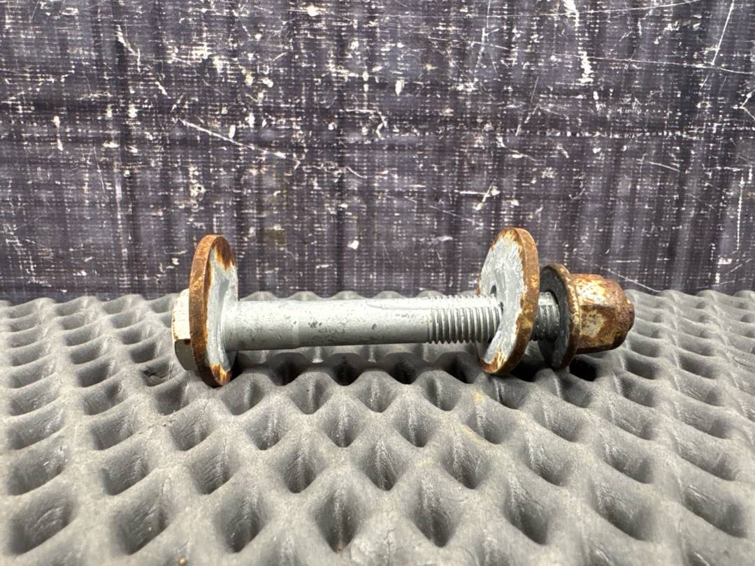 Болт развальный, 710 рублей, Красноярск