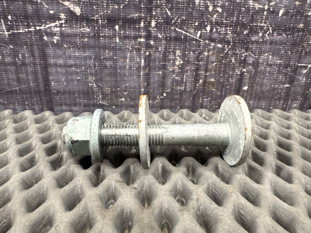 Болт развальный, 710 рублей, Красноярск