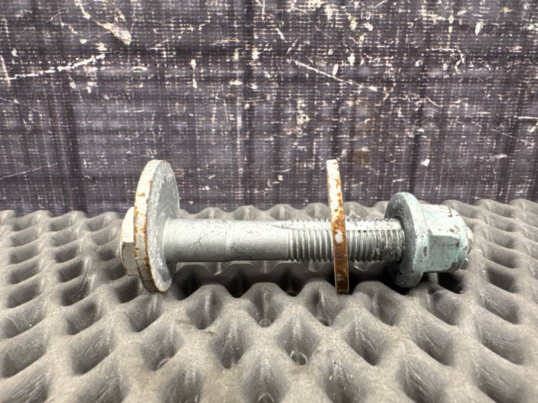 Болт развальный, 710 рублей, Красноярск