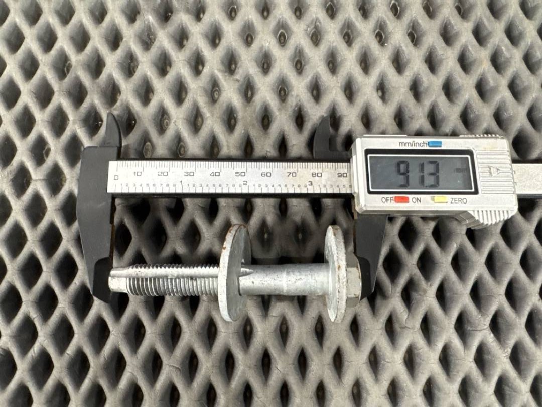 Болт развальный, 710 рублей, Красноярск