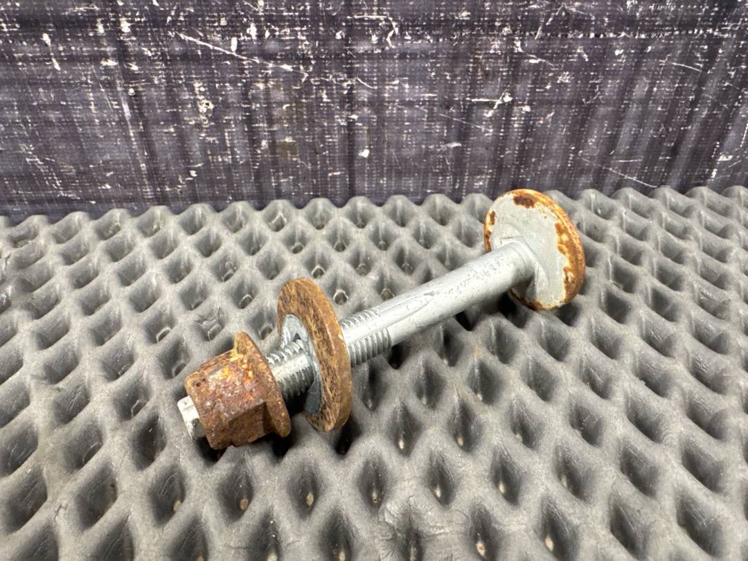 Болт развальный, 710 рублей, Красноярск