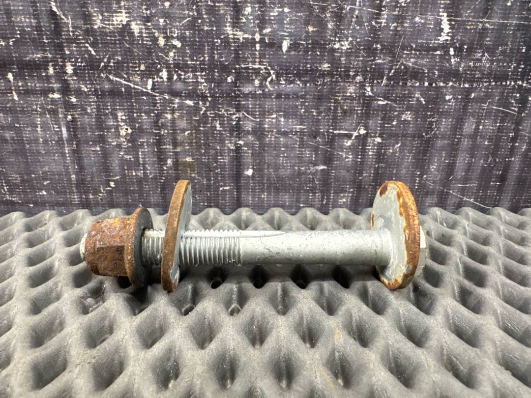 Болт развальный, 710 рублей, Красноярск