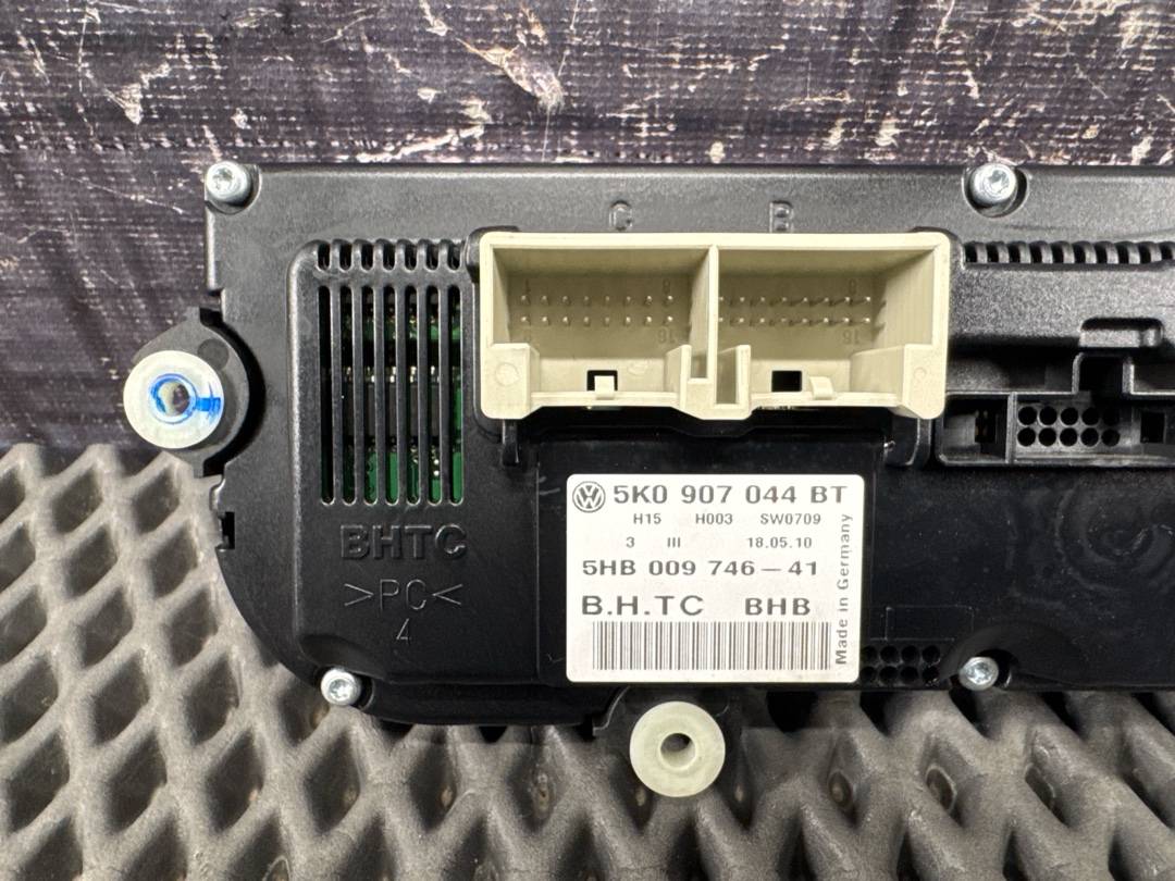 Блок управления климат-контролем, 3520 рублей, Красноярск