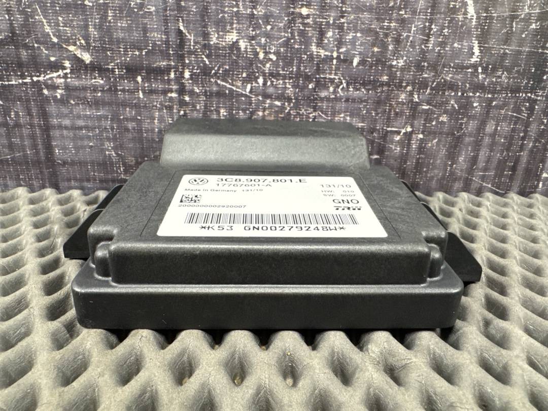 Блок управления парковочным тормозом, 3860 рублей, Красноярск