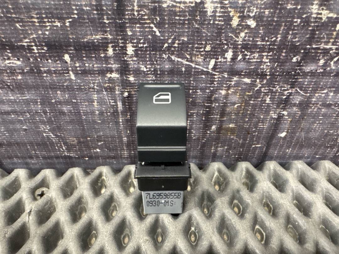 Кнопка стеклоподъемника, 730 рублей, Красноярск