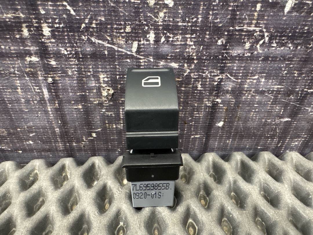 Кнопка стеклоподъемника, 730 рублей, Красноярск