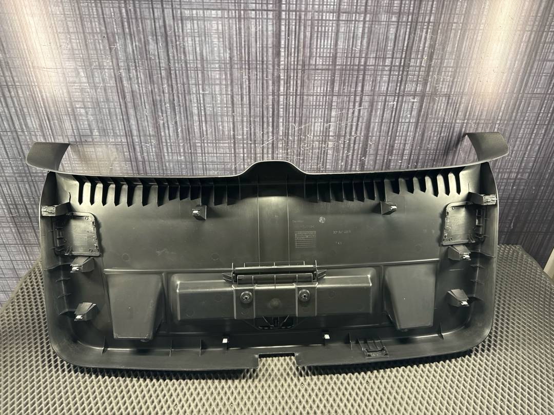 Обшивка крышки багажника, 1880 рублей, Красноярск