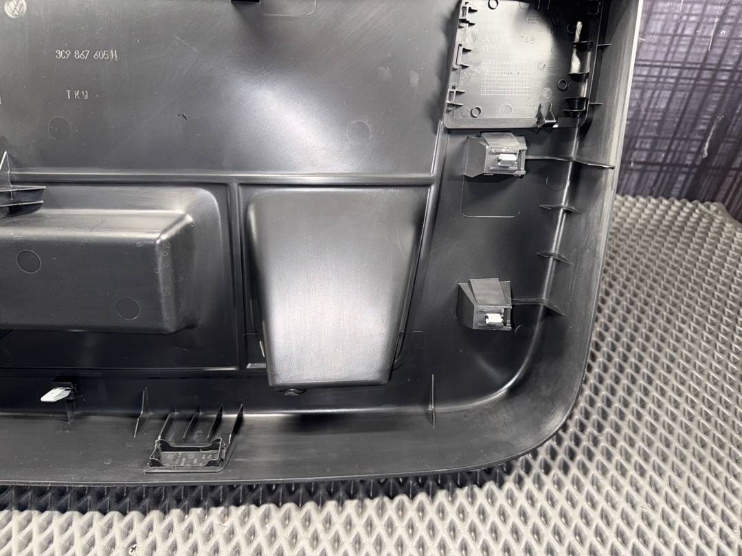 Обшивка крышки багажника, 1880 рублей, Красноярск