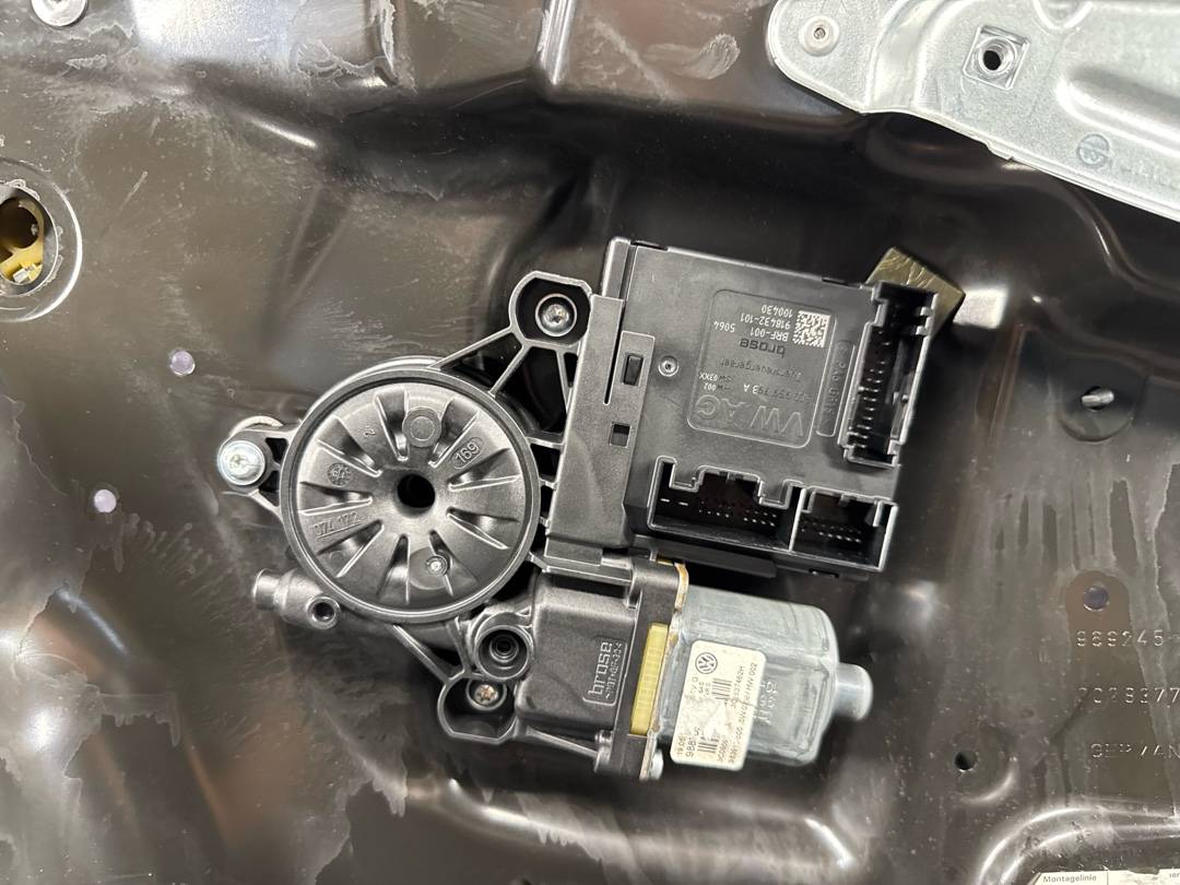 Стеклоподъемник, 2860 рублей, Красноярск