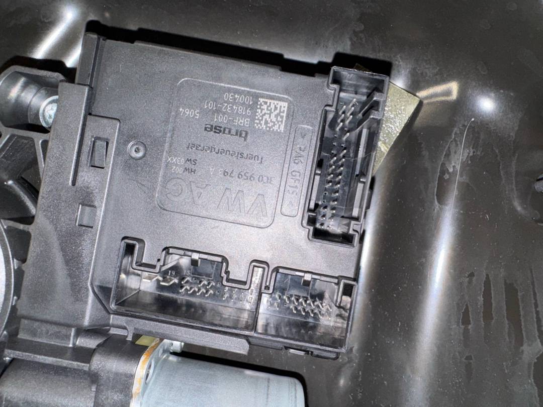 Стеклоподъемник, 2860 рублей, Красноярск