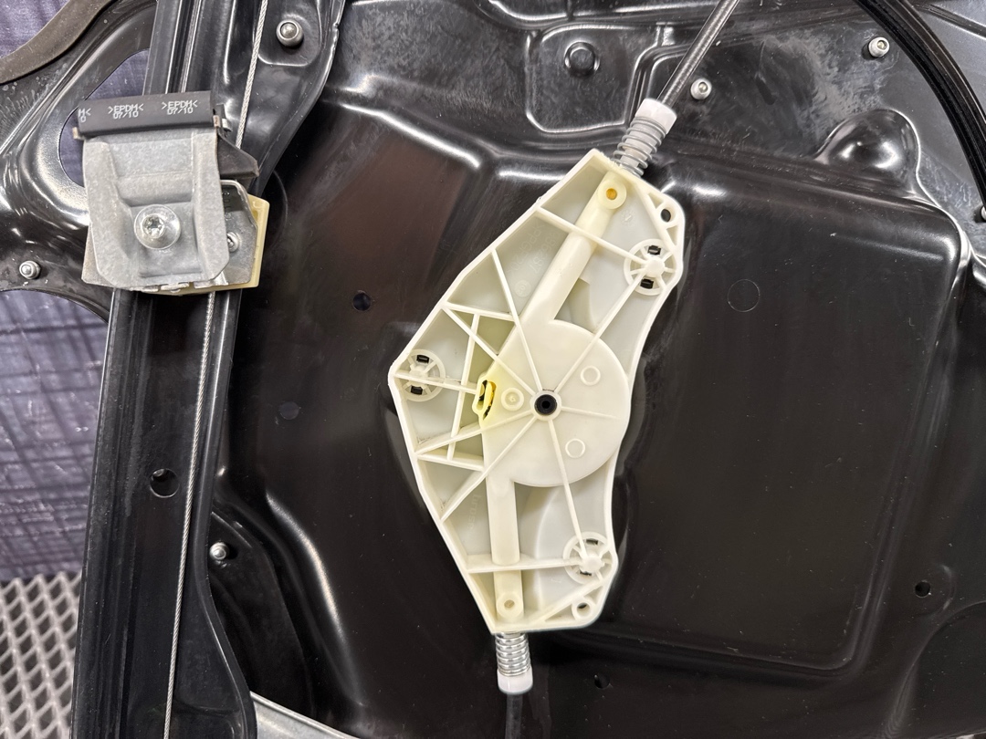 Стеклоподъемник, 2860 рублей, Красноярск