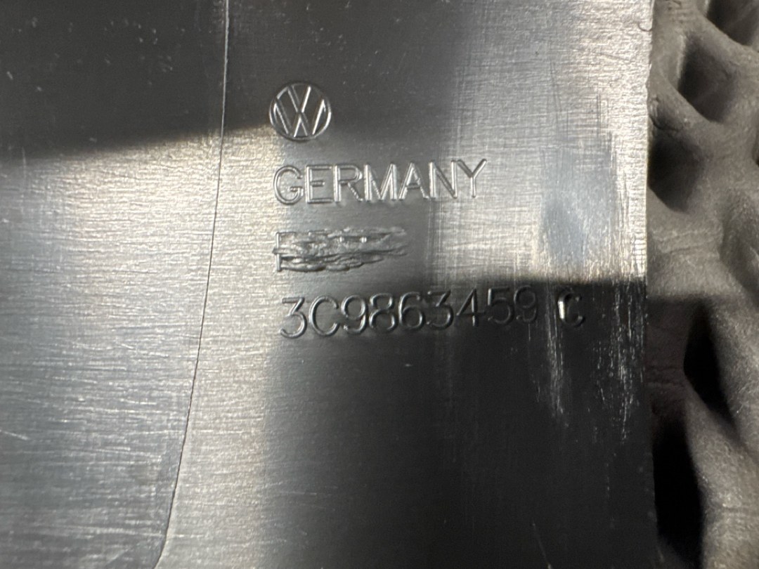 Пластик багажника, 1980 рублей, Красноярск