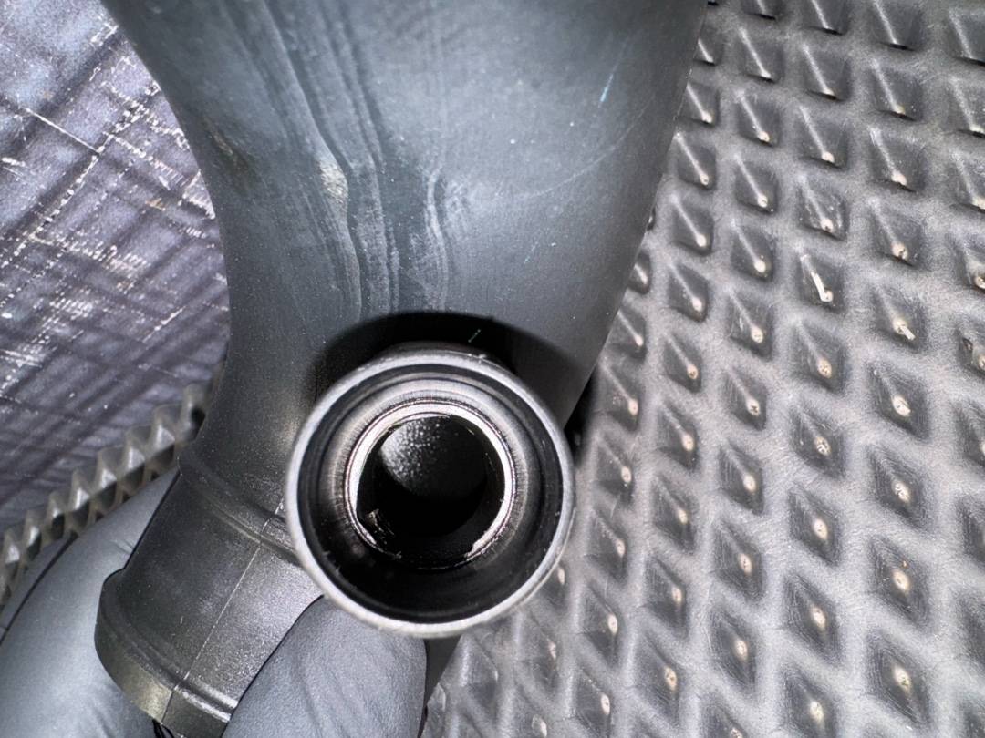 Патрубок впускной, 1520 рублей, Красноярск