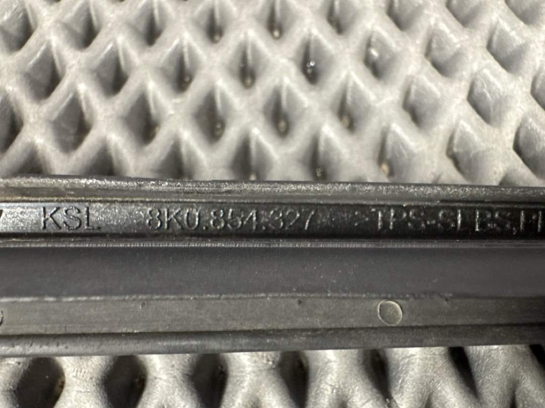 Молдинг лобового стекла, 970 рублей, Красноярск