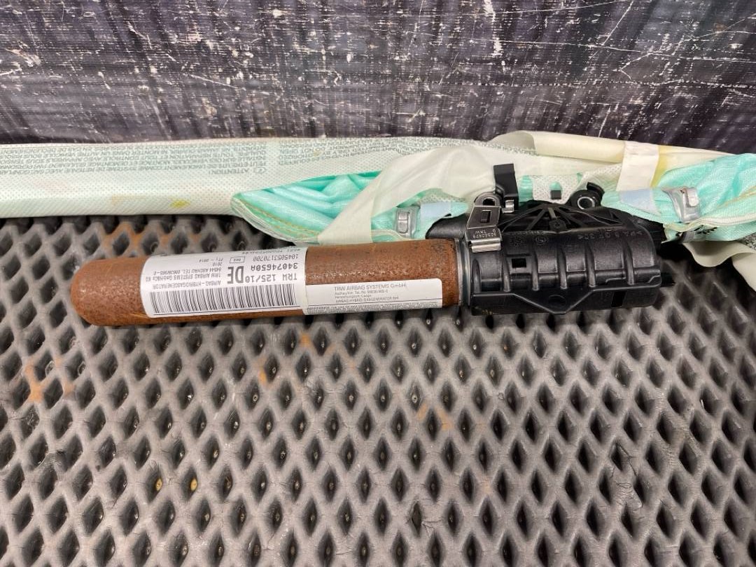 Подушка безопасности, 1460 рублей, Красноярск