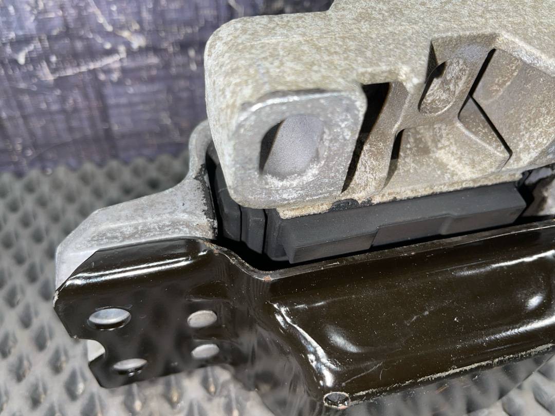 Подушка КПП, 3940 рублей, Красноярск