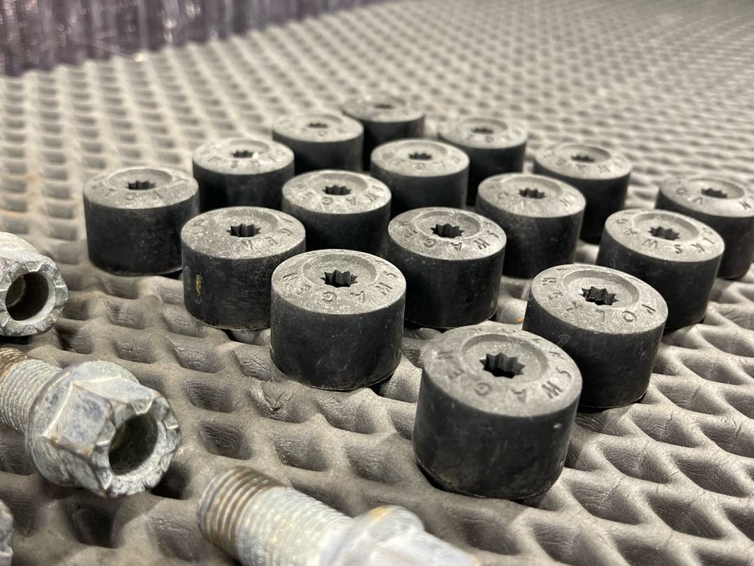 Комплект колесных болтов, 3760 рублей, Красноярск