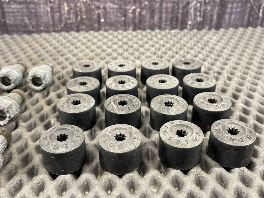 Комплект колесных болтов, 3760 рублей, Красноярск