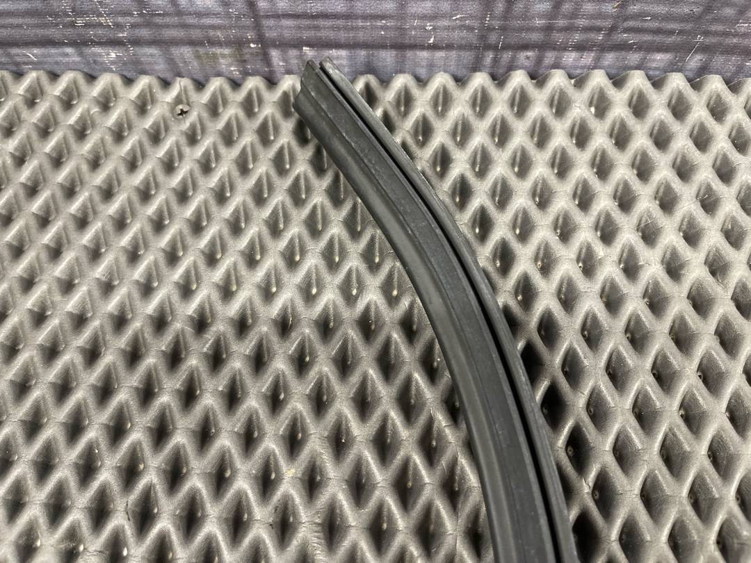 Подкапотный уплотнитель, 920 рублей, Красноярск