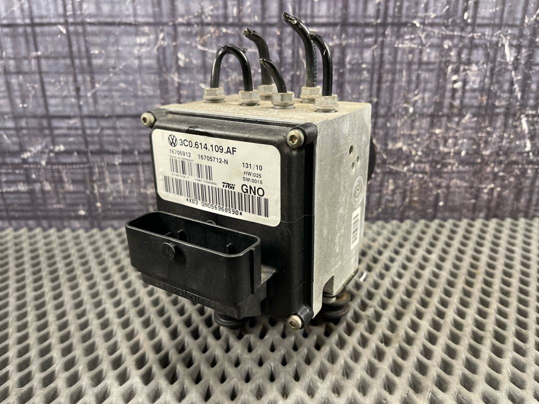 Блок ABS, 8210 рублей, Красноярск