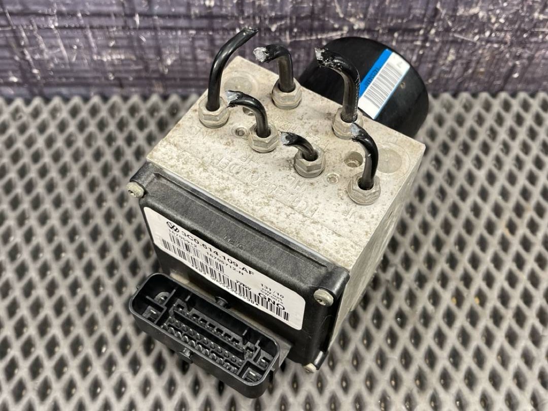 Блок ABS, 8210 рублей, Красноярск