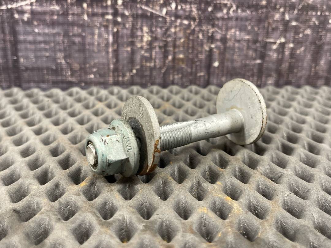 Болт развальный, 710 рублей, Красноярск