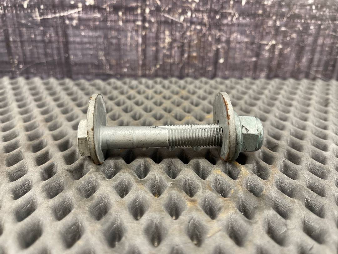 Болт развальный, 710 рублей, Красноярск