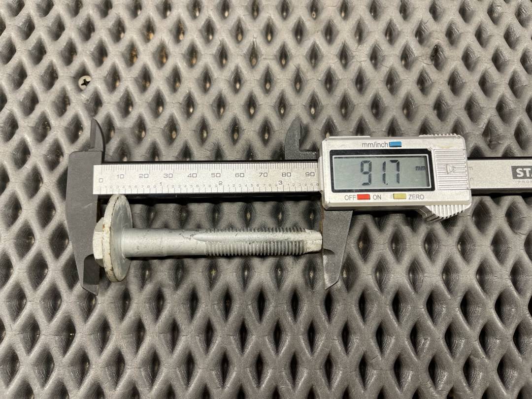 Болт развальный, 710 рублей, Красноярск