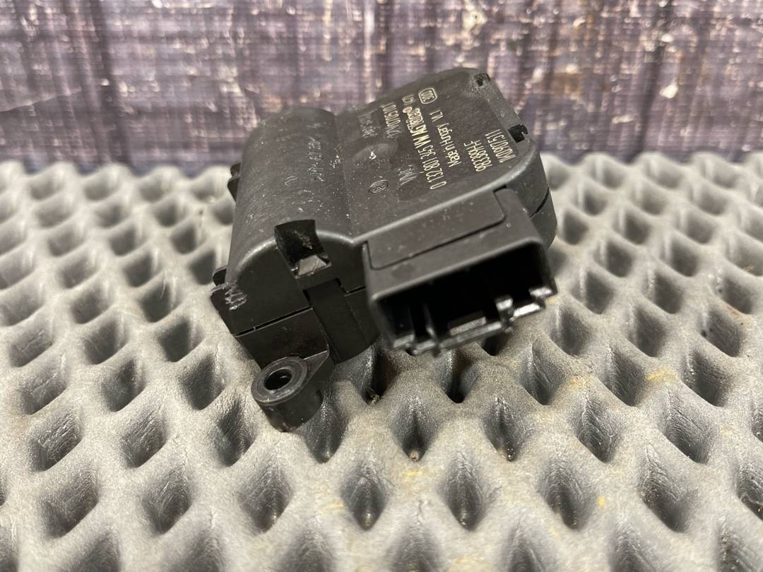 Мотор заслонки печки, 1470 рублей, Красноярск