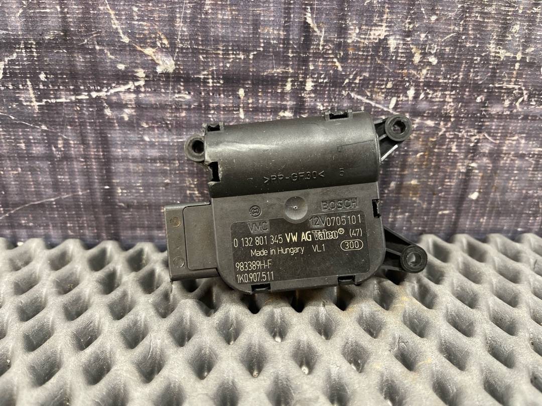 Мотор заслонки печки, 1470 рублей, Красноярск