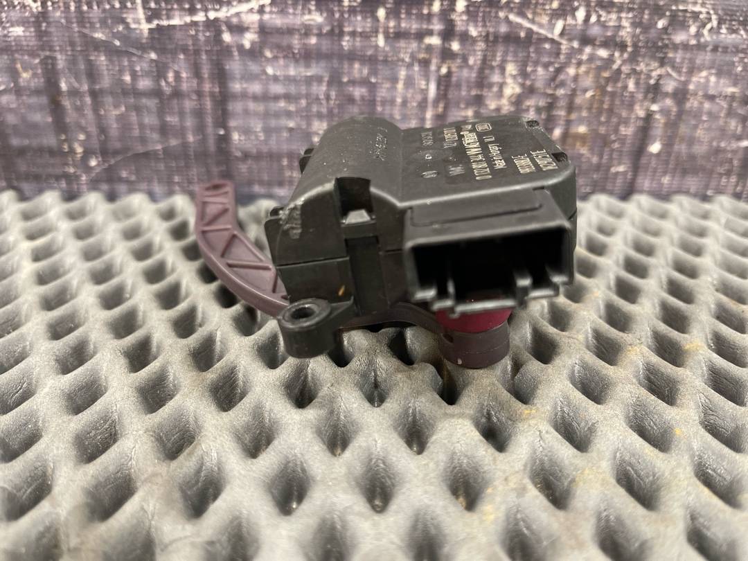 Мотор заслонки печки, 1470 рублей, Красноярск