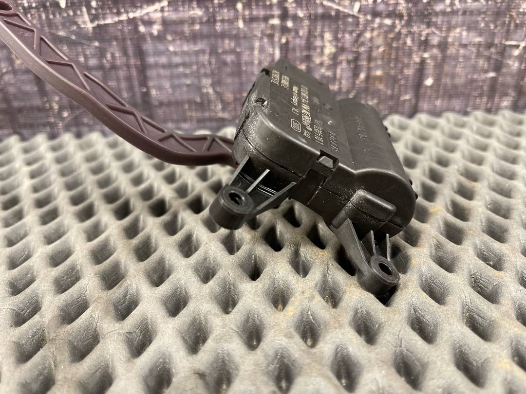 Мотор заслонки печки, 1470 рублей, Красноярск