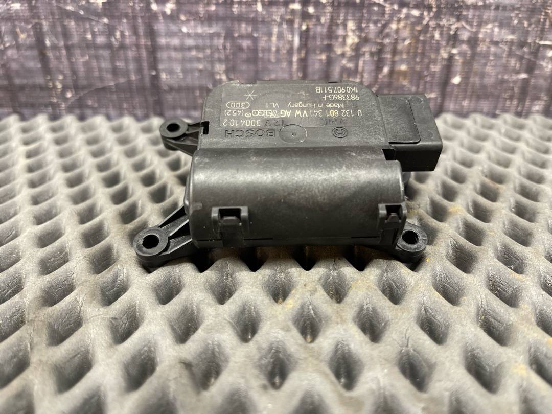 Мотор заслонки печки, 1470 рублей, Красноярск