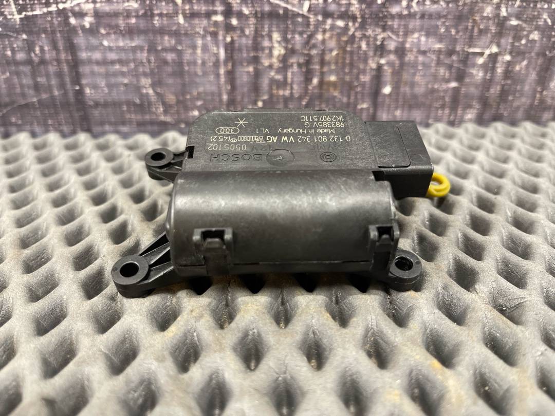 Мотор заслонки печки, 1470 рублей, Красноярск