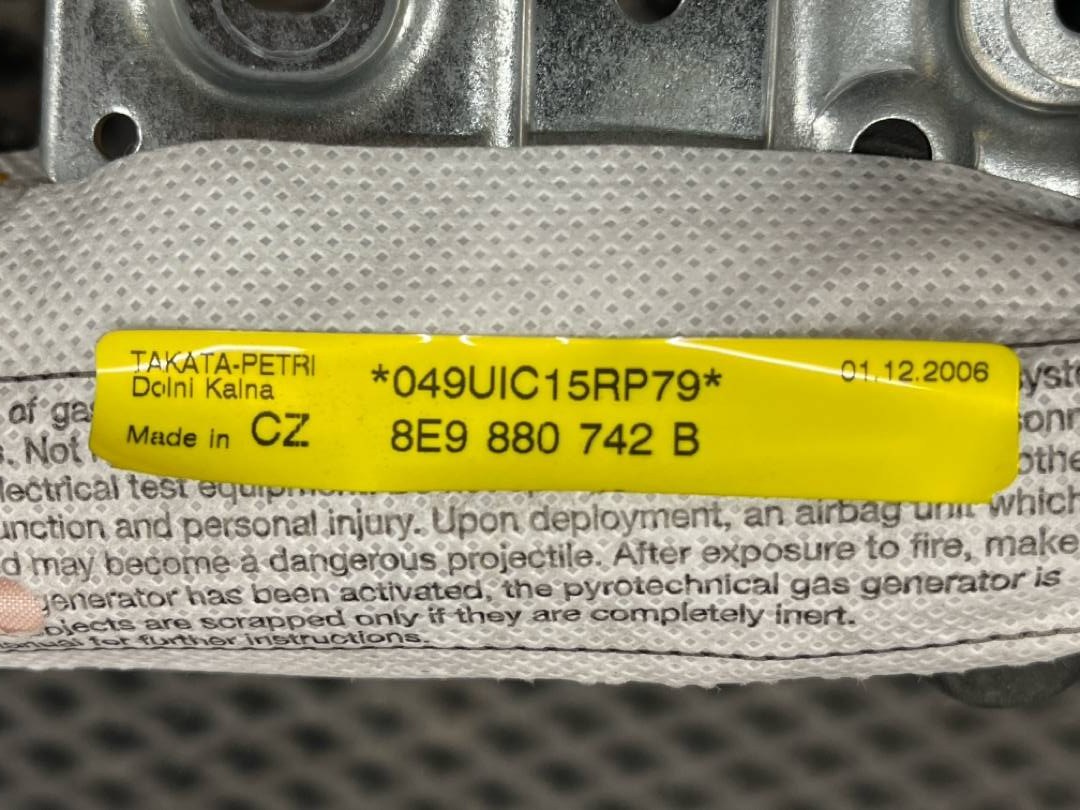 Подушка безопасности, 1060 рублей, Красноярск